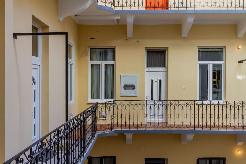 בודפשט Apartmento Albero Di Acacia By Nw מראה חיצוני תמונה